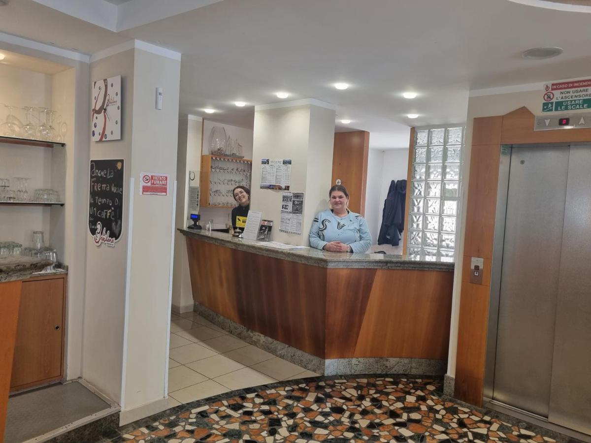 Hotel Marina Riccione Eksteriør bilde