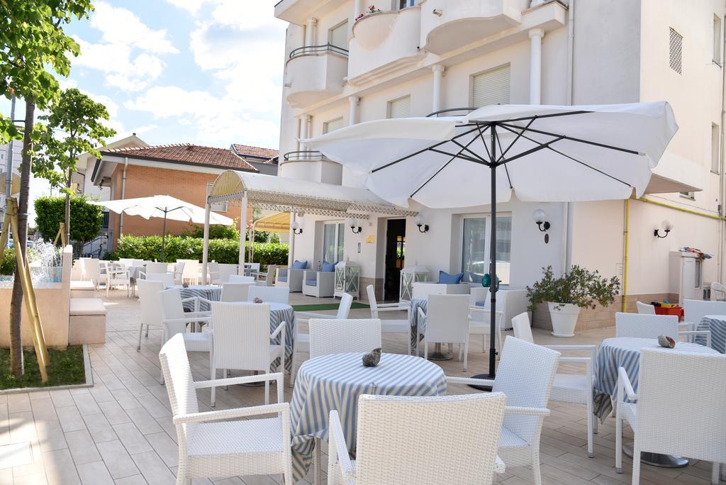 Hotel Marina Riccione Eksteriør bilde